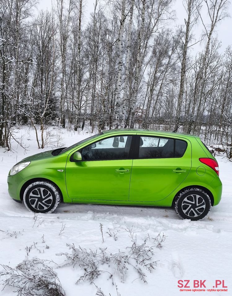 2010' Hyundai i20 photo #5