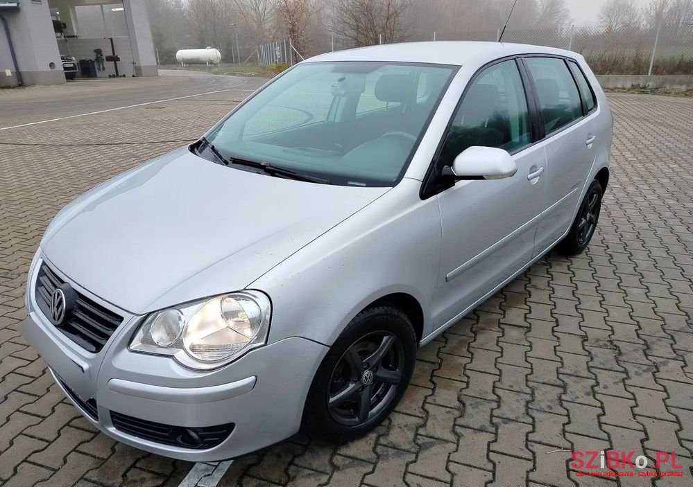 2009' Volkswagen Polo 1.2 United photo #1