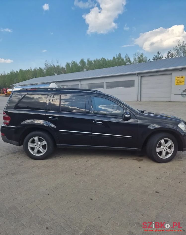 2008' Mercedes-Benz GL 320 Cdi photo #2