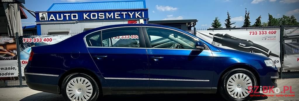 2007' Volkswagen Passat photo #3