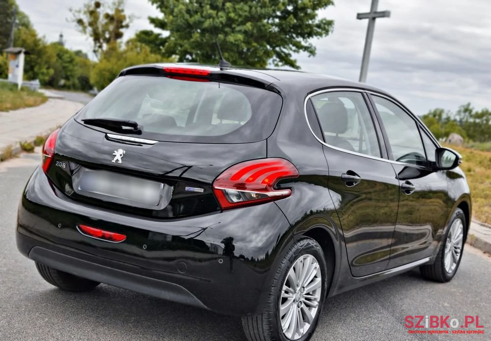 2016' Peugeot 208 photo #3