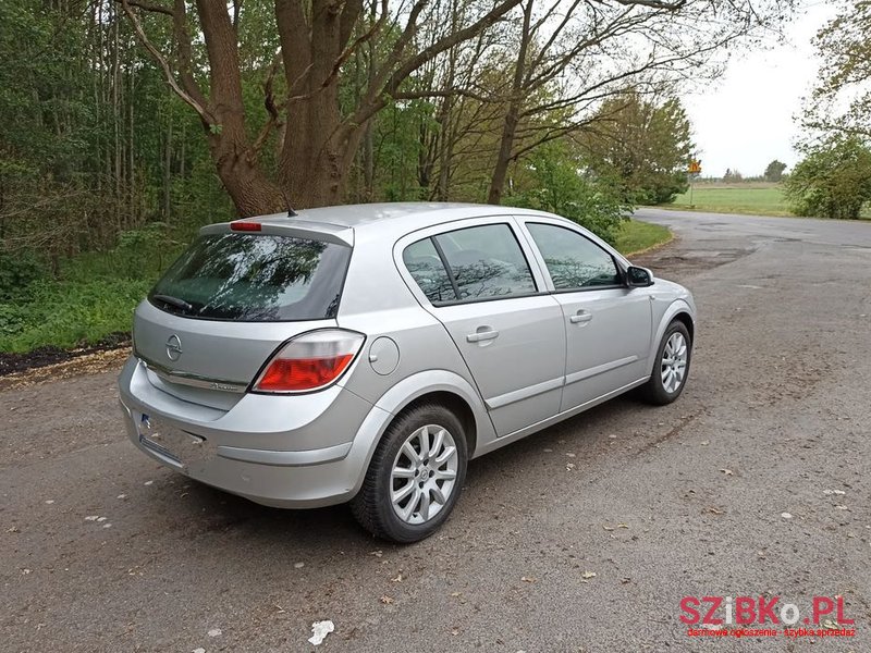 2005' Opel Astra Iii 1.6 Enjoy photo #4