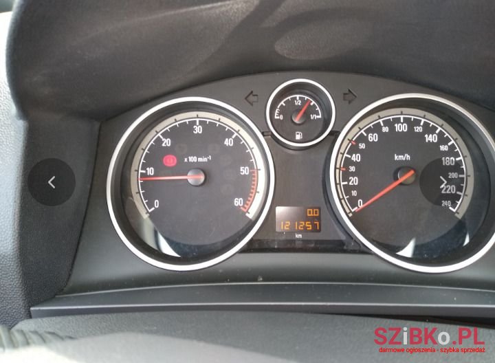 2009' Opel Zafira photo #4