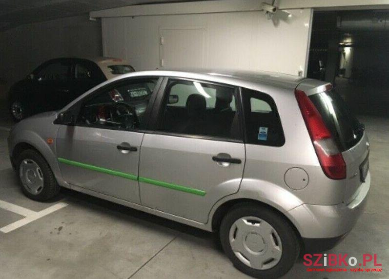 2004' Ford Fiesta photo #1