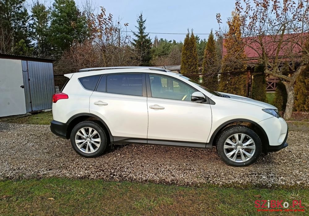 2012' Toyota RAV4 photo #2
