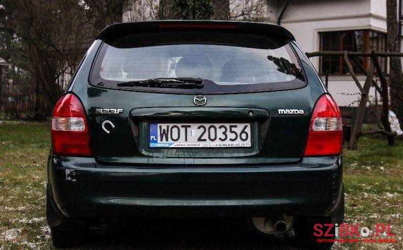 2002' Mazda 323 photo #2