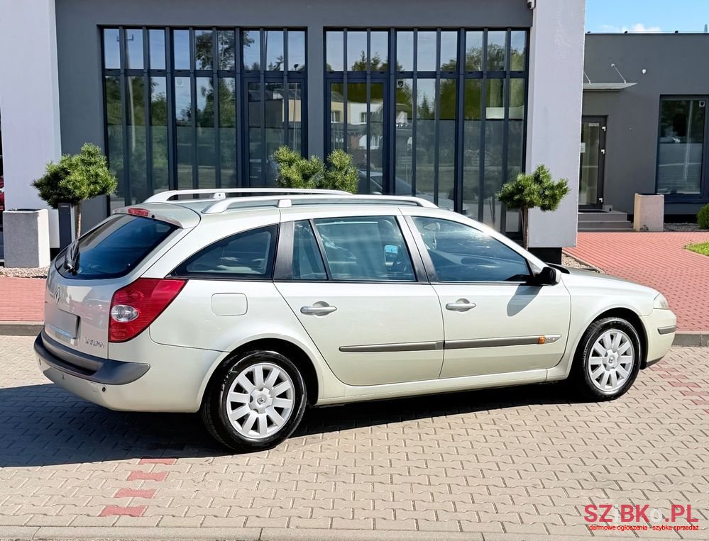 2004' Renault Laguna photo #6