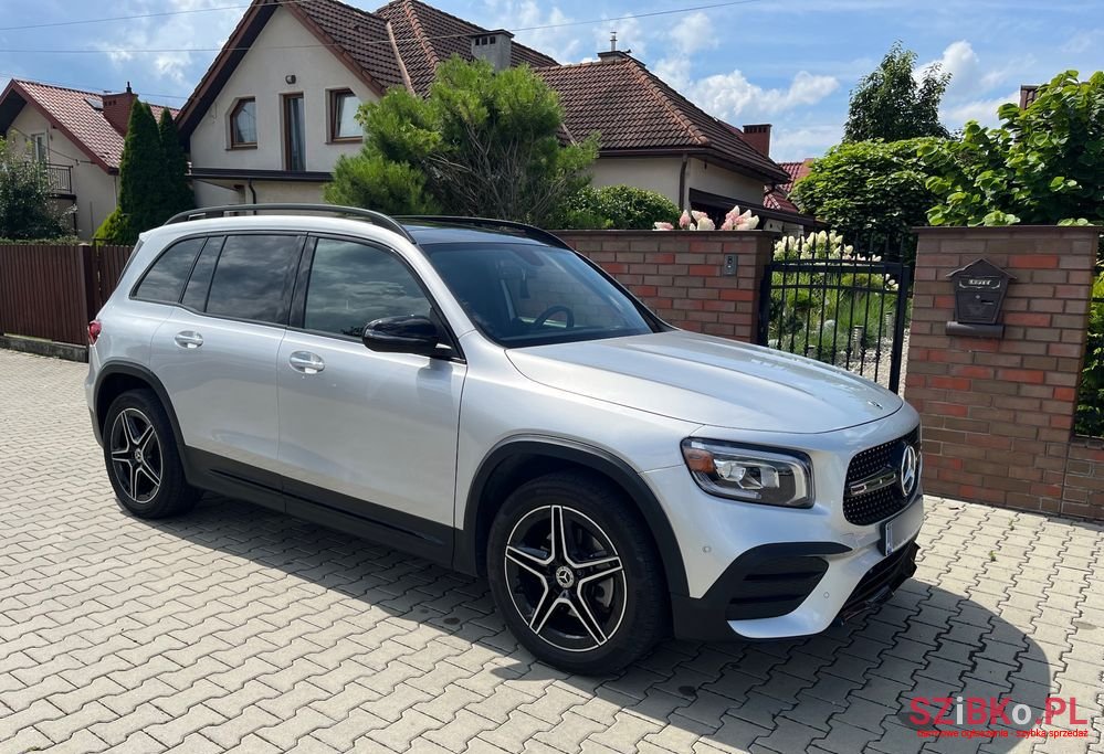 2022' Mercedes-Benz GLB photo #3