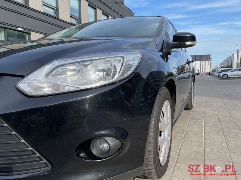 2011' Ford Focus 1.6 Tdci Ambiente photo #6