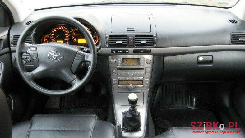 2006' Toyota Avensis photo #4