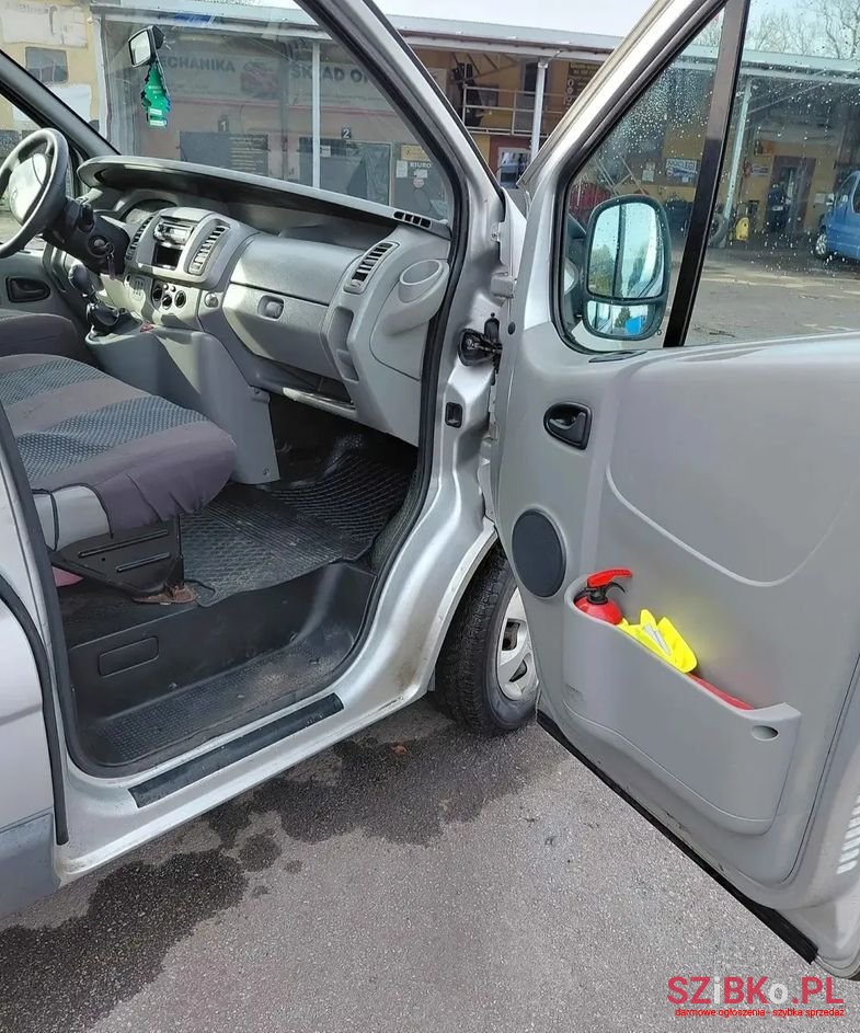 2007' Renault Trafic photo #6