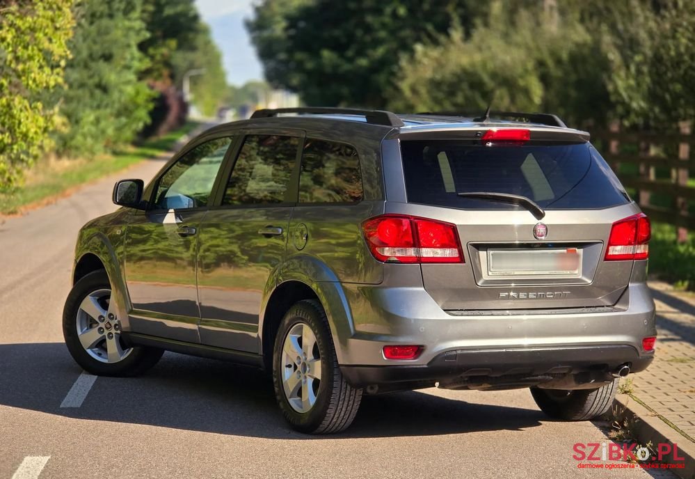 2013' Fiat Freemont 2.0 Multijet photo #2