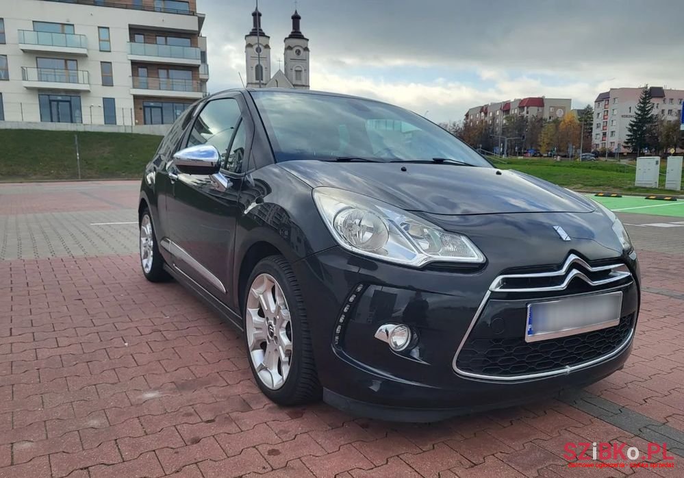 2010' Citroen DS3 1.6 Thp Sportchic photo #3