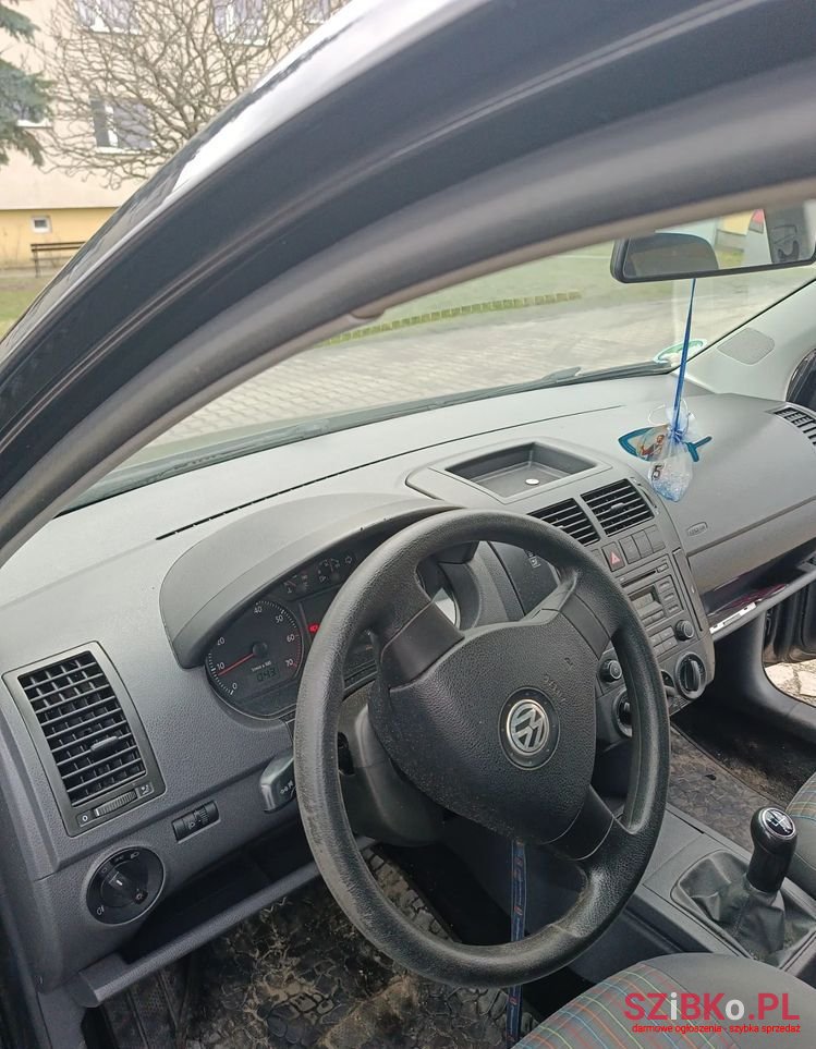 2007' Volkswagen Polo photo #3