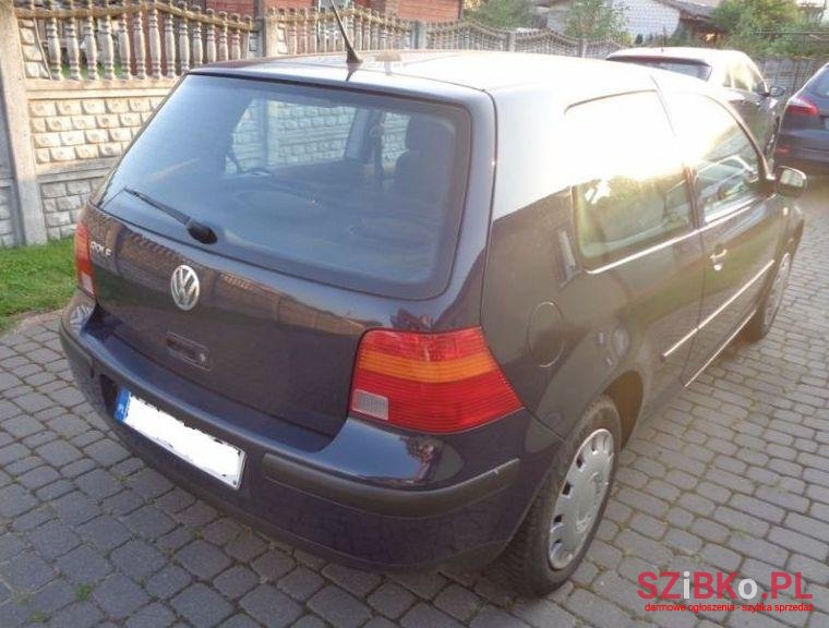 2000' Volkswagen Golf photo #2