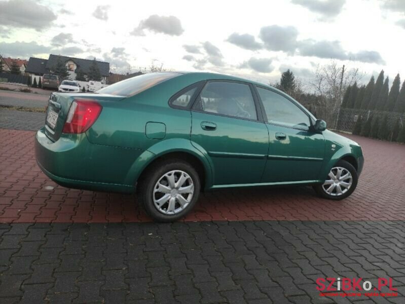 2004' Daewoo Nubira photo #5