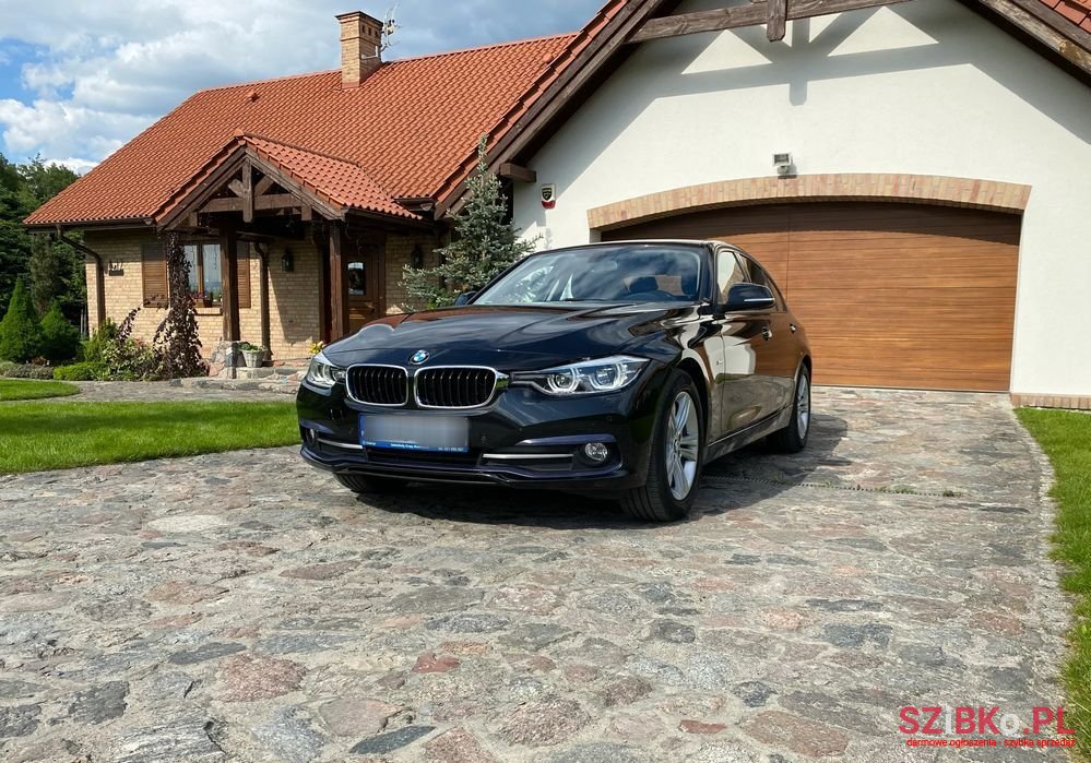 2017' BMW 3 Series Sport Line photo #4