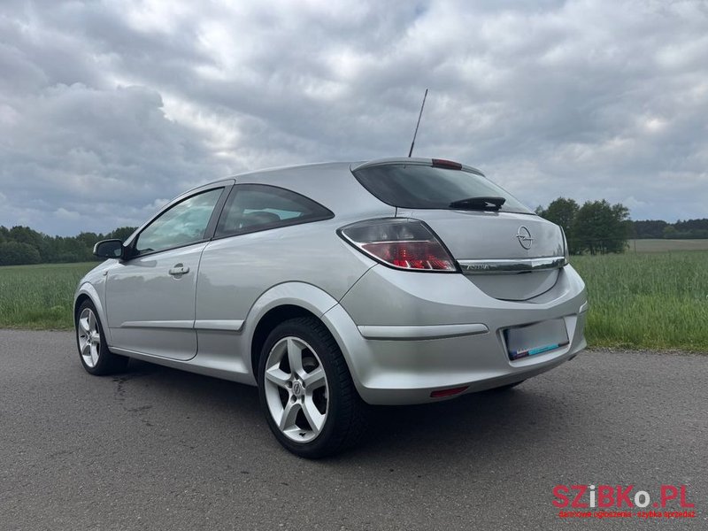 2005' Opel Astra Gtc 1.6 Cosmo photo #3