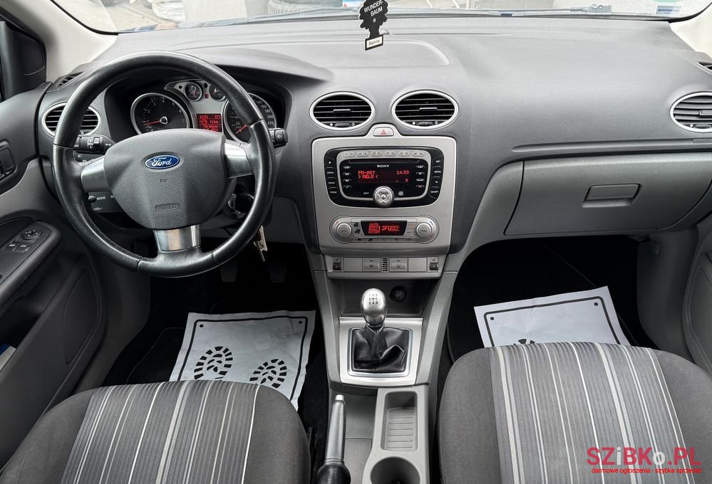 2009' Ford Focus 1.6 16V Titanium photo #5