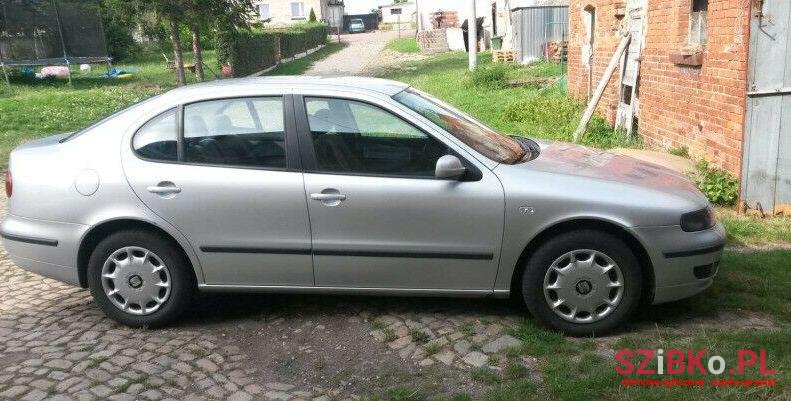 2002' SEAT Toledo photo #1