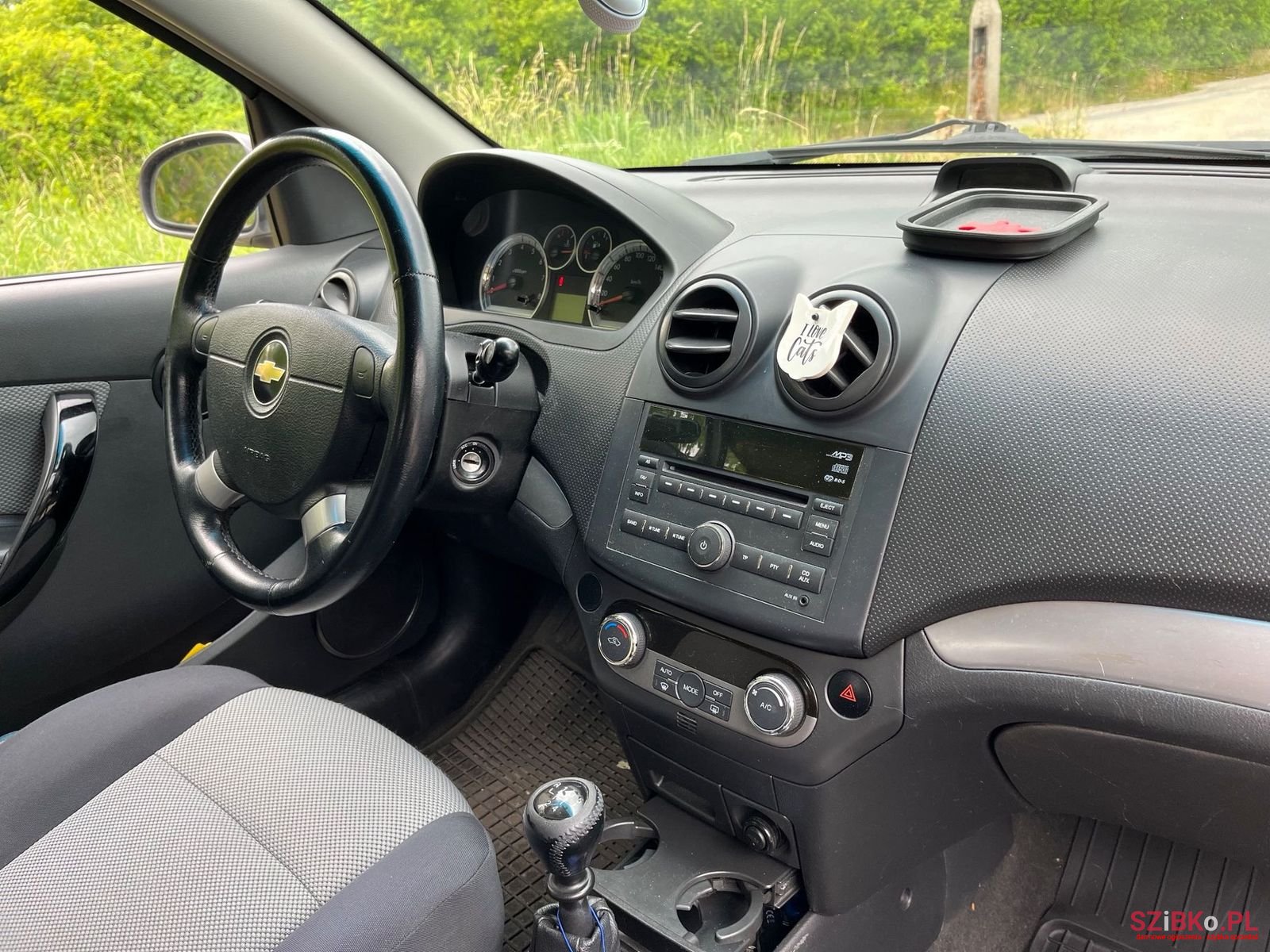 2009' Chevrolet Aveo photo #2