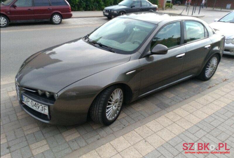 2005' Alfa Romeo photo #1