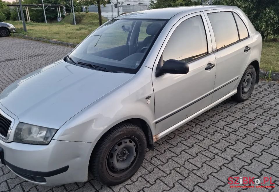 2004' Skoda Fabia photo #2