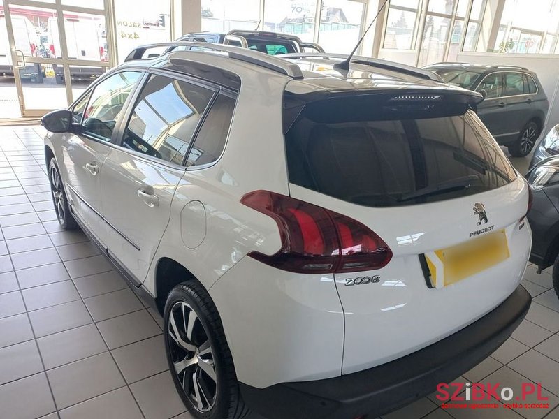 2017' Peugeot 2008 photo #6