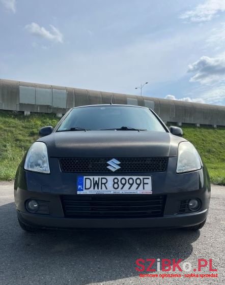 2009' Suzuki Swift photo #3