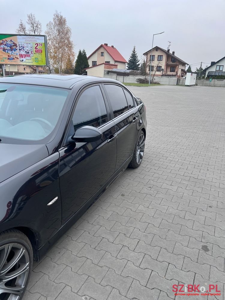 2005' BMW 3 Series 325I photo #3