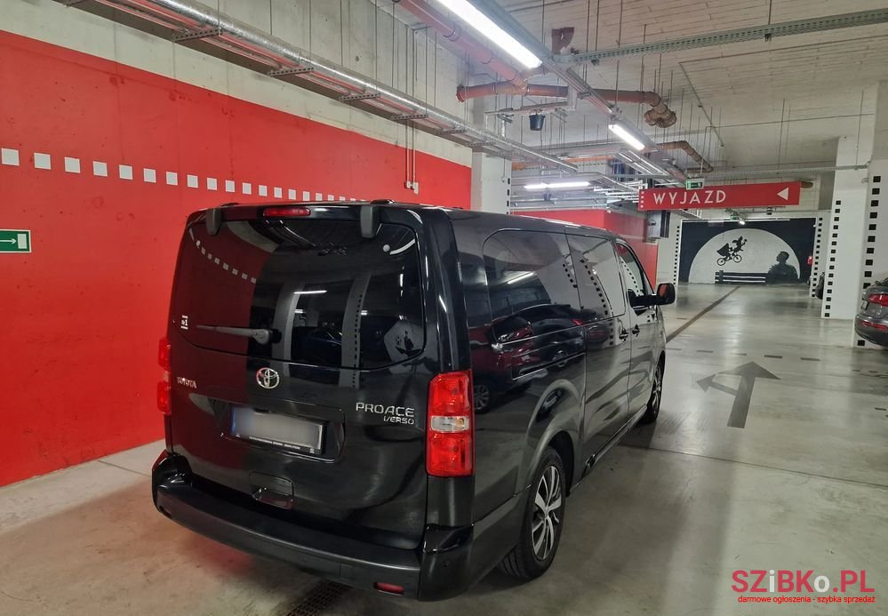 2021' Toyota ProAce Verso 2.0 D4-D Long Vip photo #3