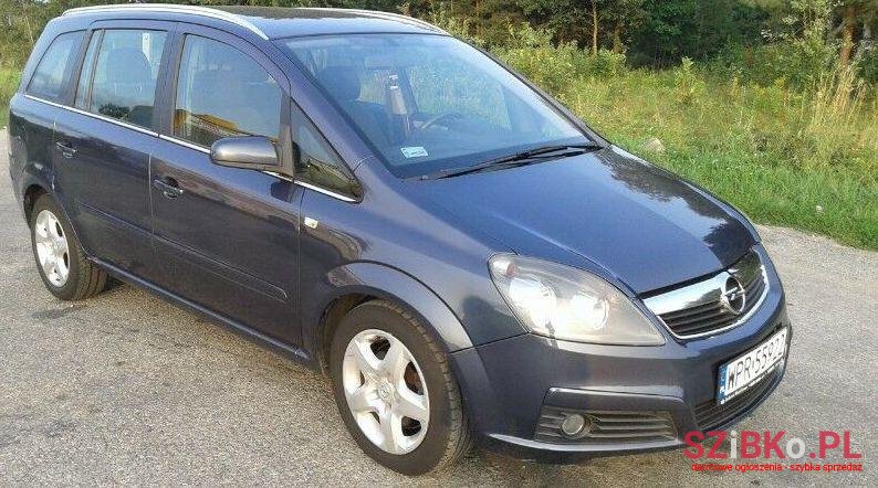 2007' Opel Zafira photo #1