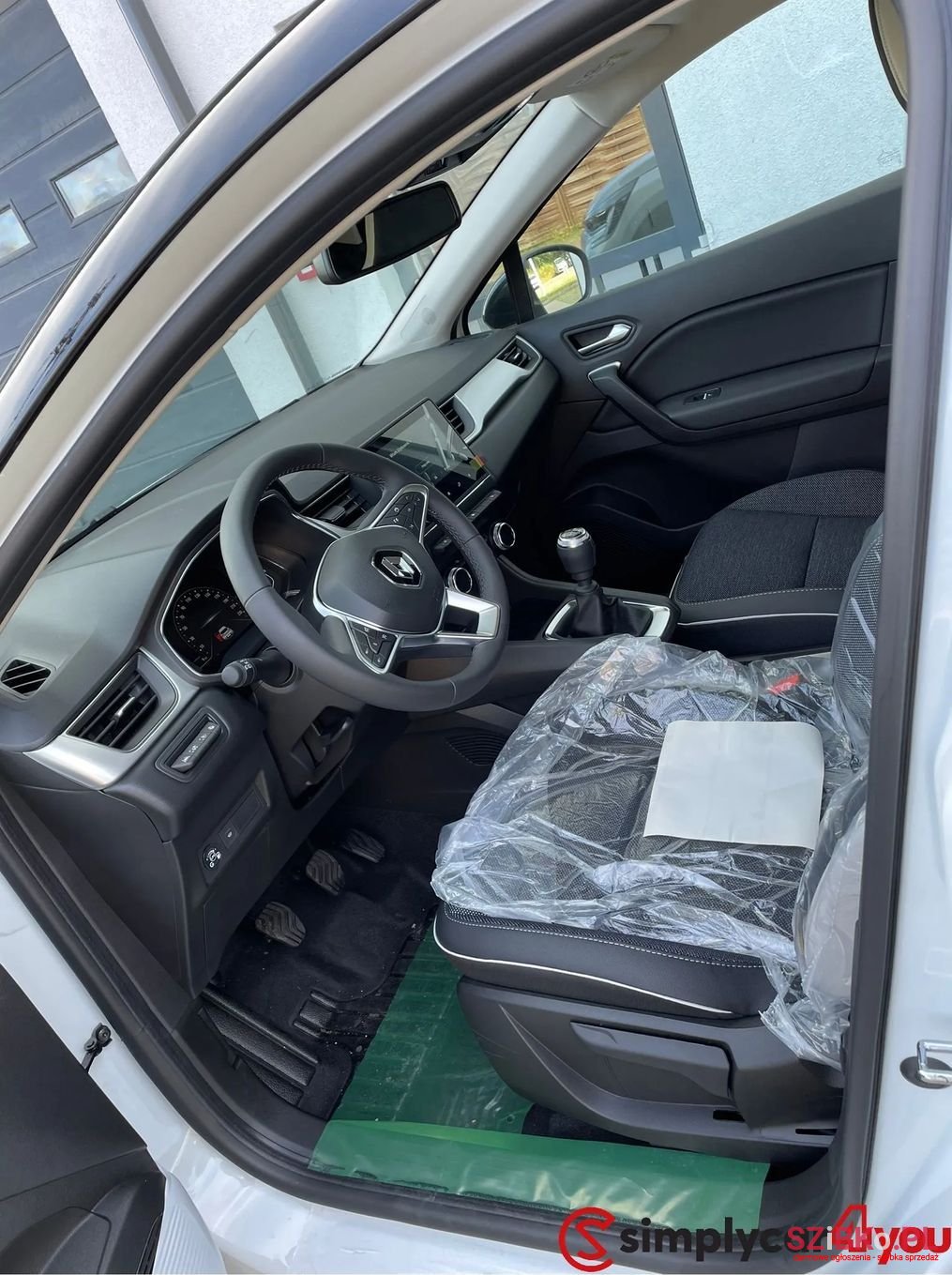 2022' Renault Captur photo #4