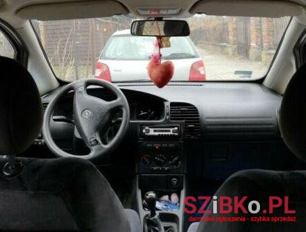 1999' Opel Zafira photo #1