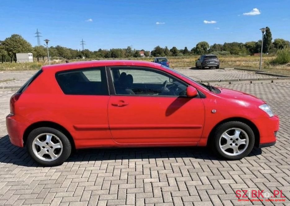 2004' Toyota Corolla 2.0 D-4D Sol photo #4