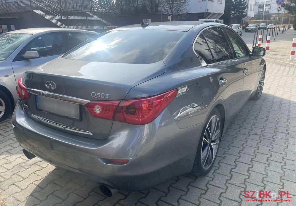 2017' Infiniti Q50 photo #5