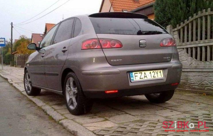 2005' SEAT Ibiza photo #1