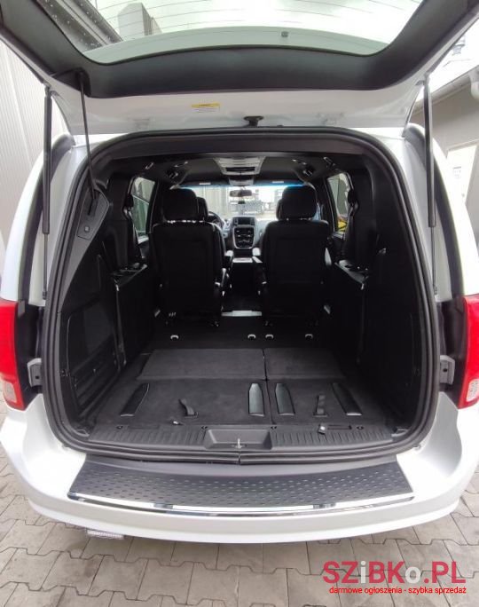 2018' Dodge Grand Caravan photo #6