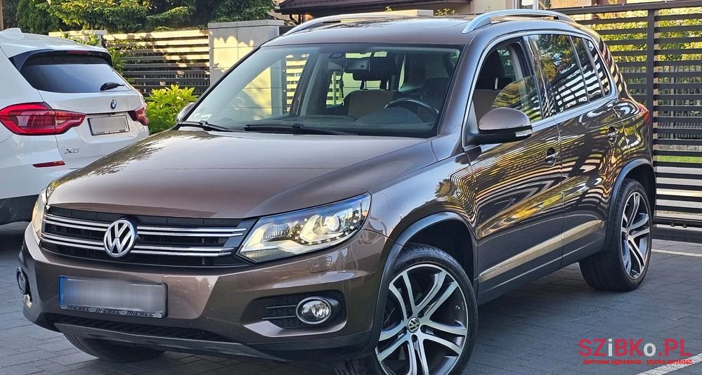 2012' Volkswagen Tiguan photo #1