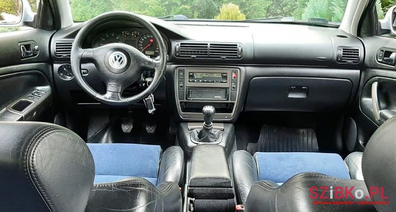 1998' Volkswagen Passat photo #3