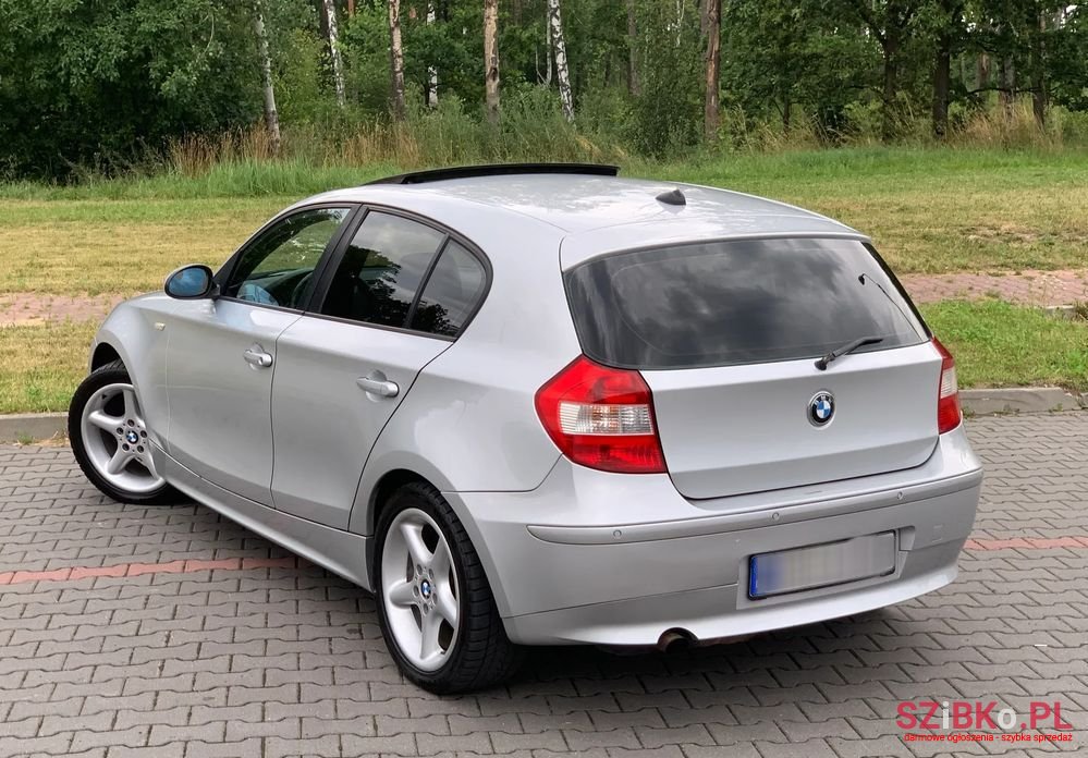 2005' BMW 1 Series 116I photo #6