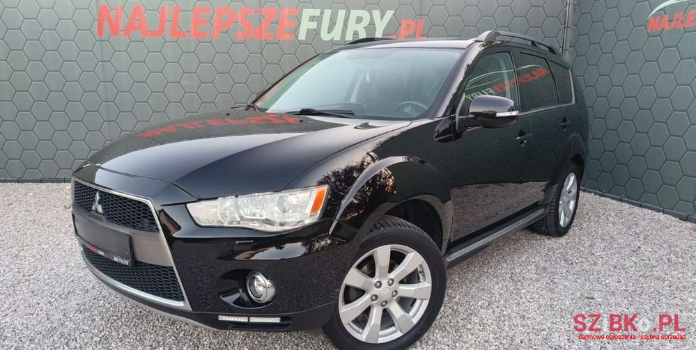 2012' Mitsubishi Outlander photo #3