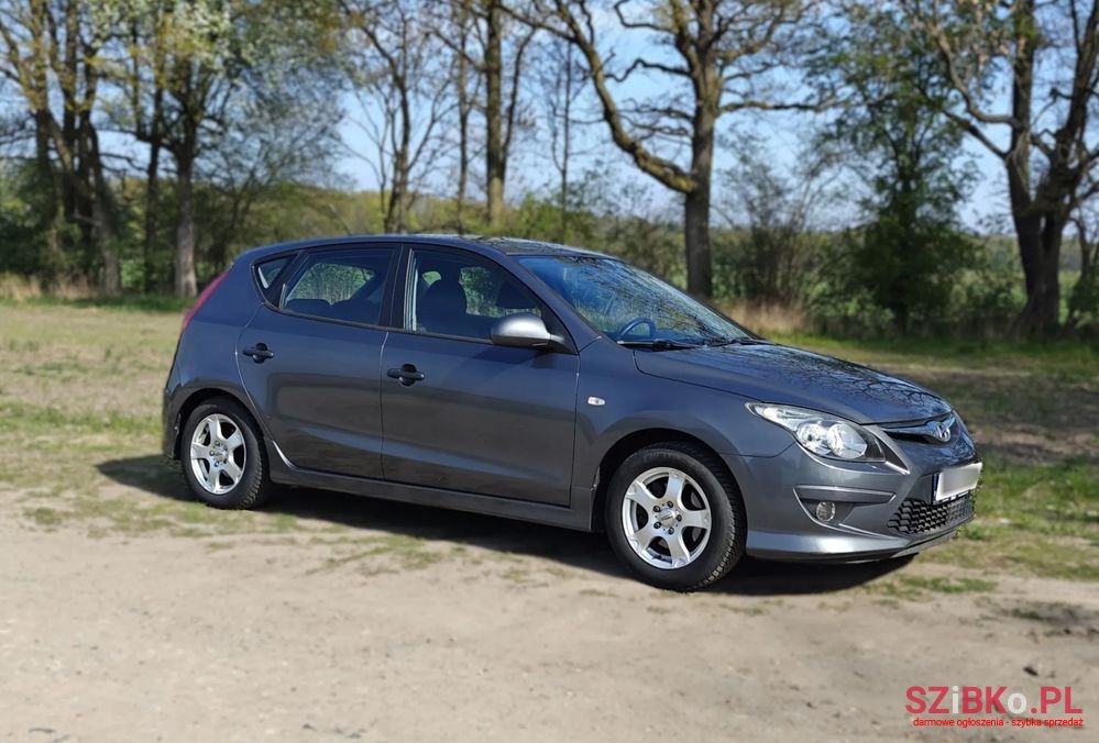 2010' Hyundai i30 photo #1