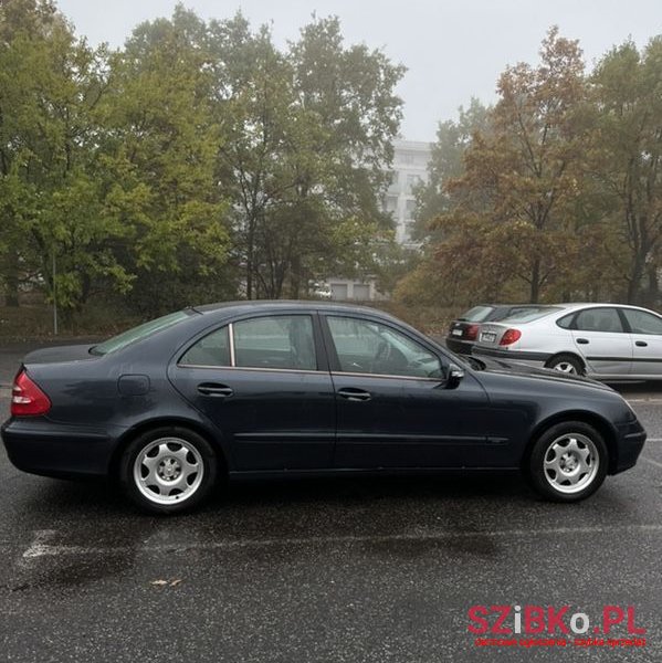 2002' Mercedes-Benz E-Class photo #4