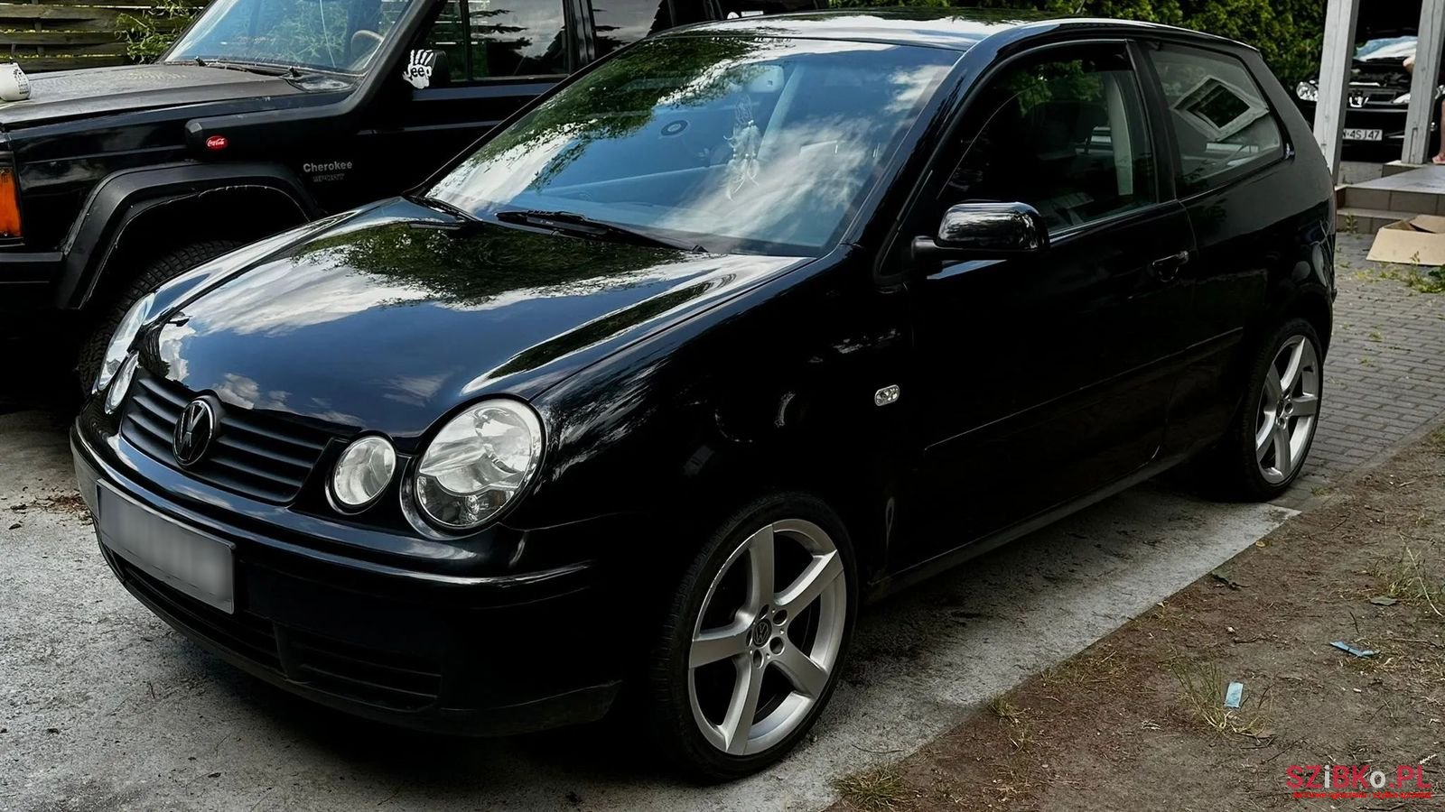 2004' Volkswagen Polo photo #2