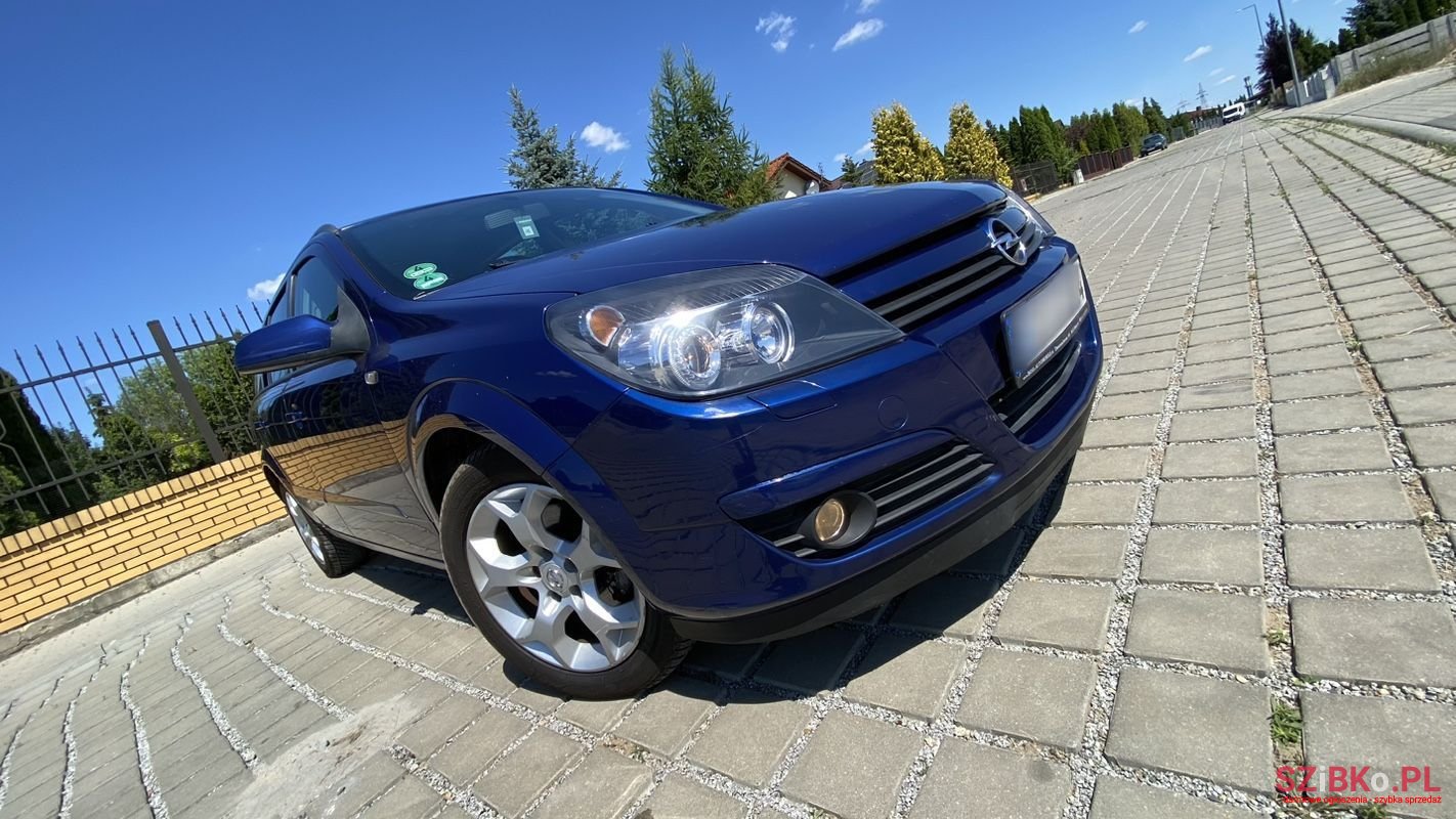 2005' Opel Astra photo #5