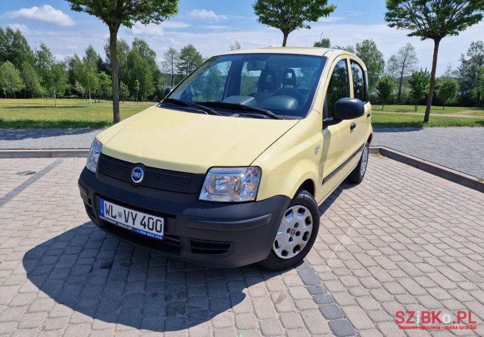 2011' Fiat Panda photo #1