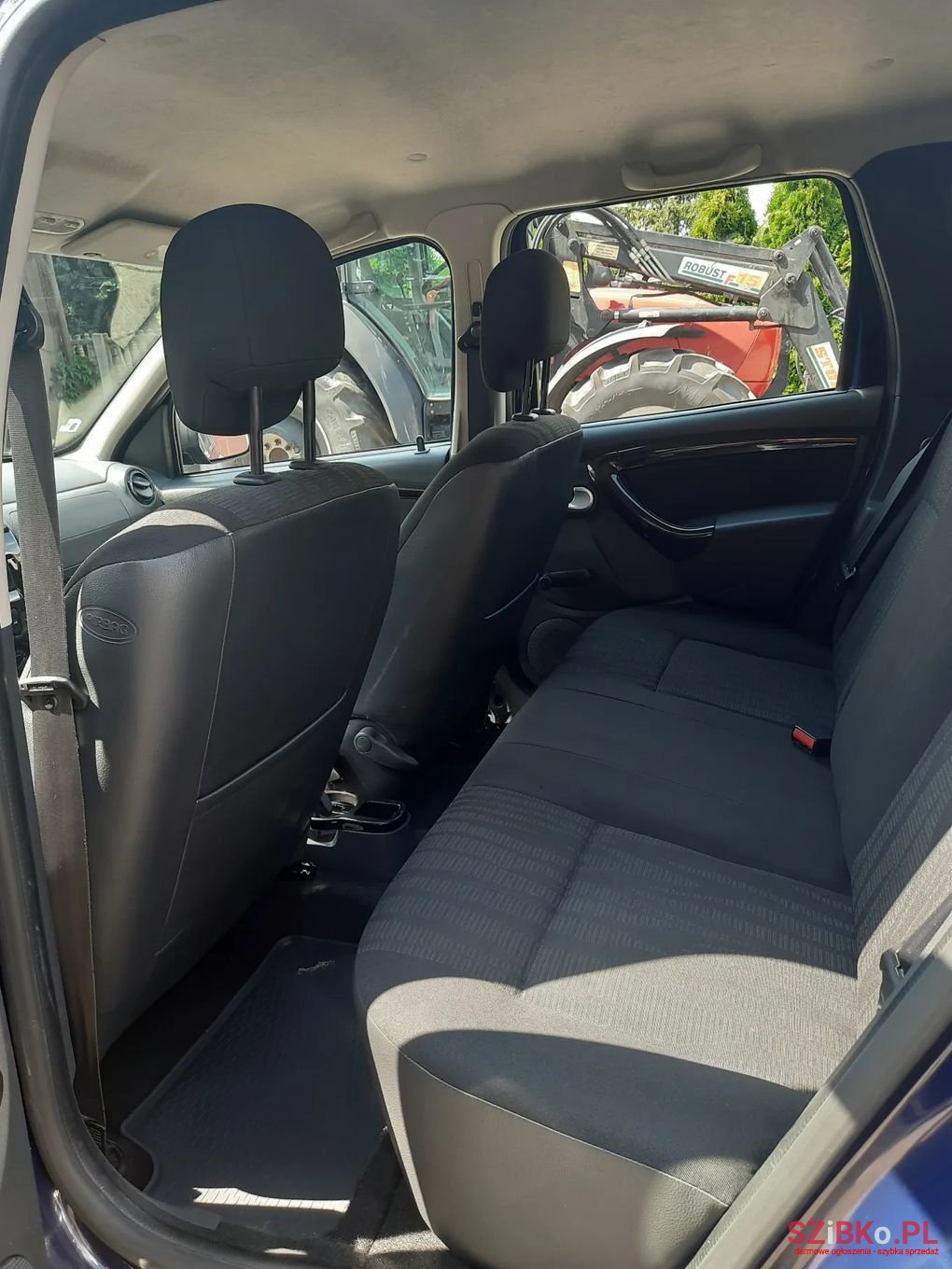 2011' Dacia Duster photo #6