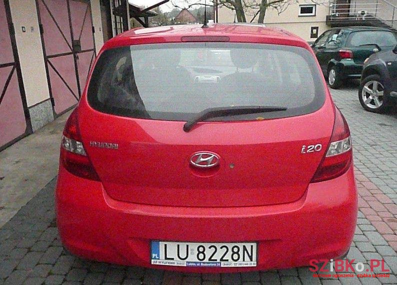 2010' Hyundai i20 photo #2