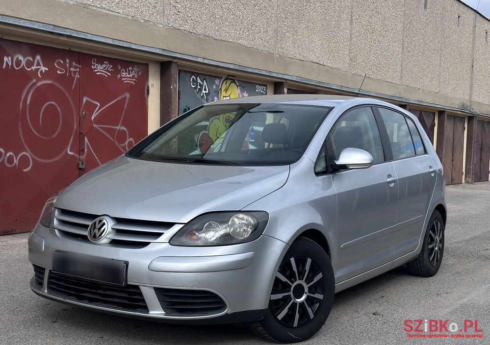 2006' Volkswagen Golf Plus 1.9 Tdi Goal photo #1